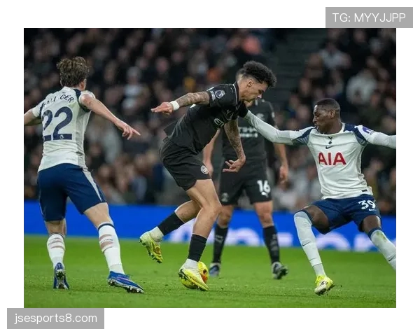 曼城上半场净胜球+27，下半场仅+5，体能分配影响效率